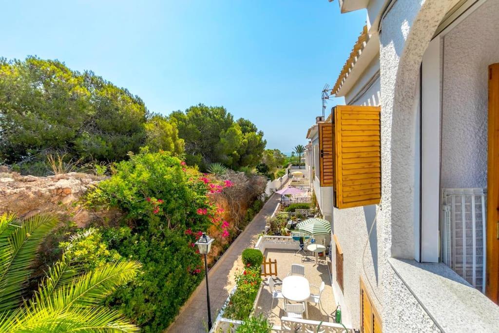 Cb Living - 2 Bedroom Beach Condo, Playa Flamenca โอริอุเอลา ภายนอก รูปภาพ