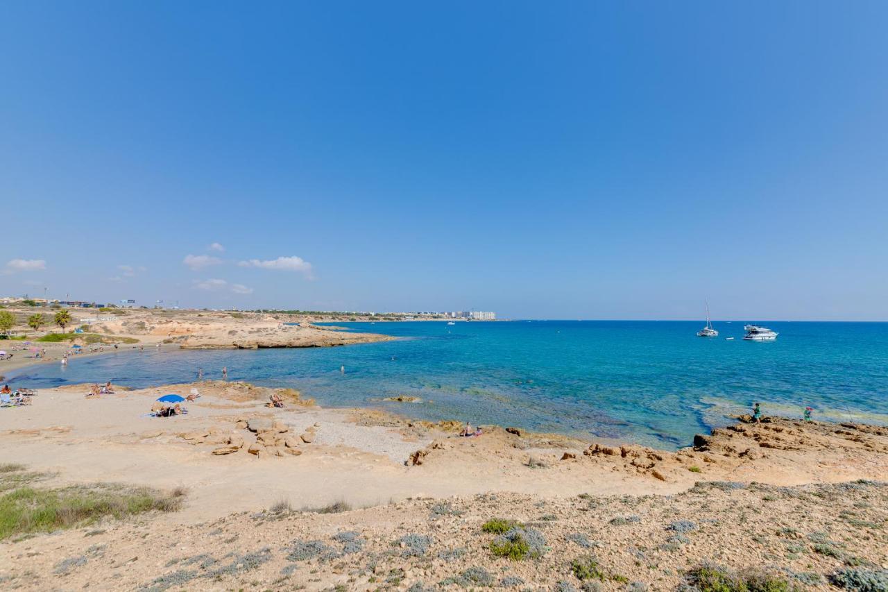 Cb Living - 2 Bedroom Beach Condo, Playa Flamenca โอริอุเอลา ภายนอก รูปภาพ