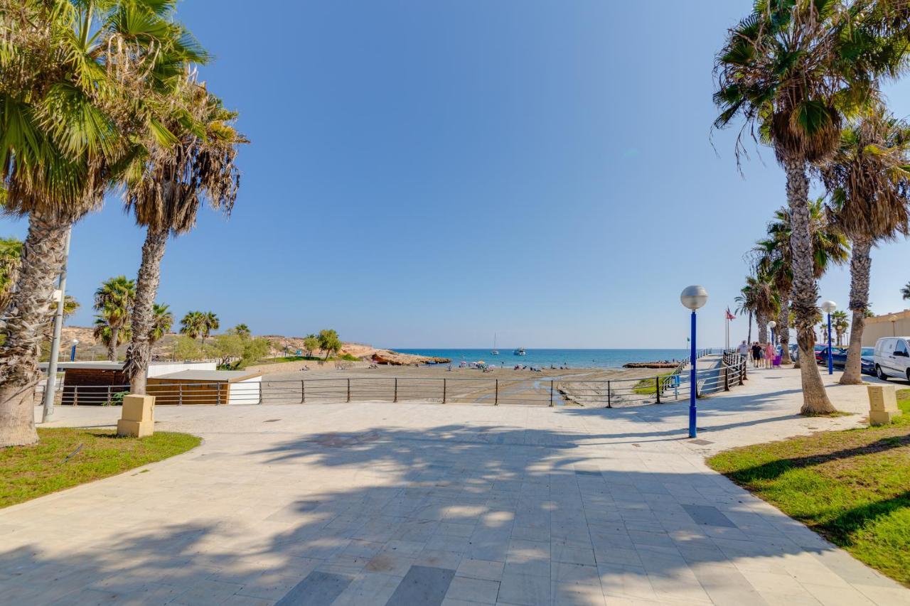 Cb Living - 2 Bedroom Beach Condo, Playa Flamenca โอริอุเอลา ภายนอก รูปภาพ