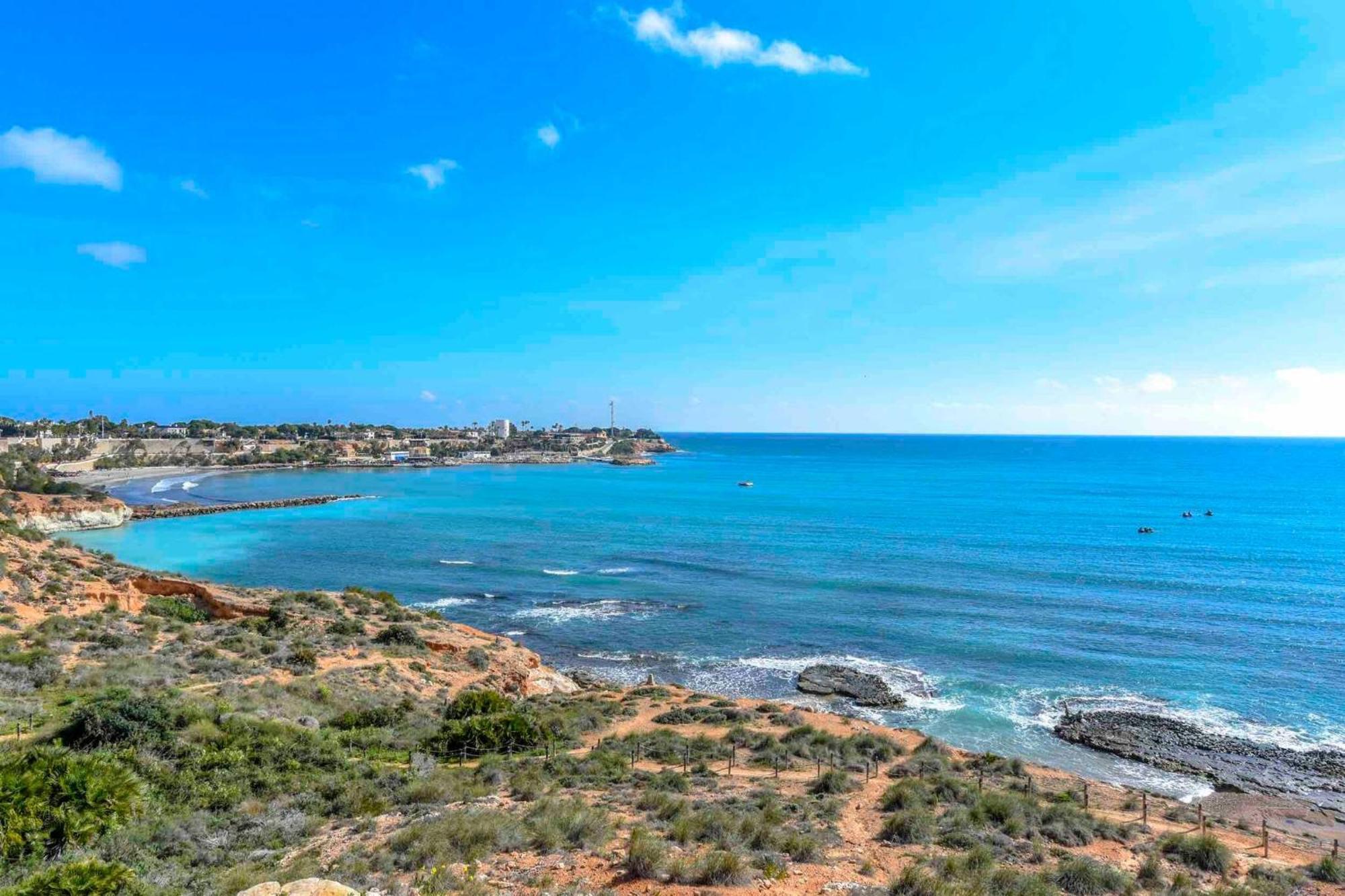 Cb Living - 2 Bedroom Beach Condo, Playa Flamenca โอริอุเอลา ภายนอก รูปภาพ
